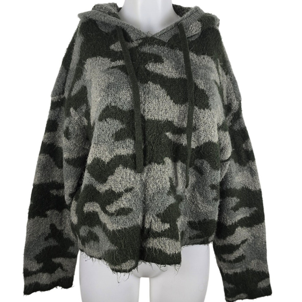 Victoria Secret Pink Green Camouflage Tight Knit Fuzzy Hooded Pullover Jacket L